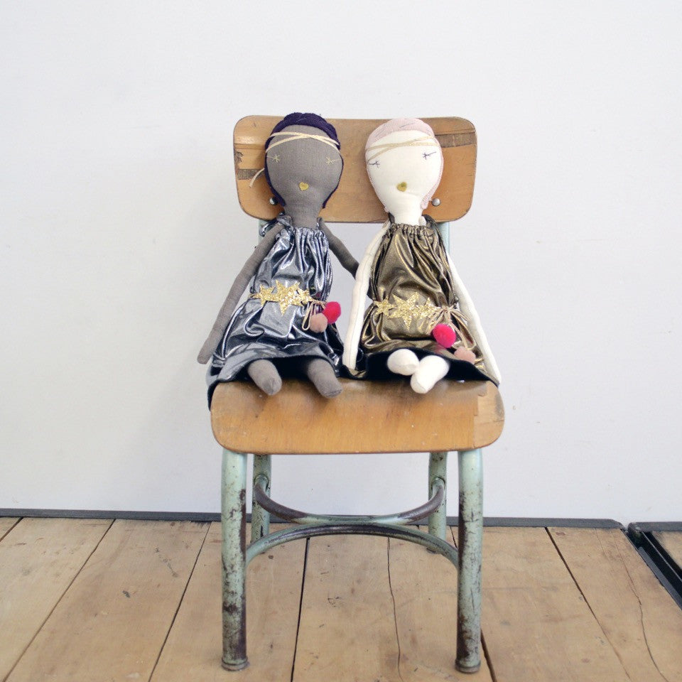 C O L L A B O R A T i O N