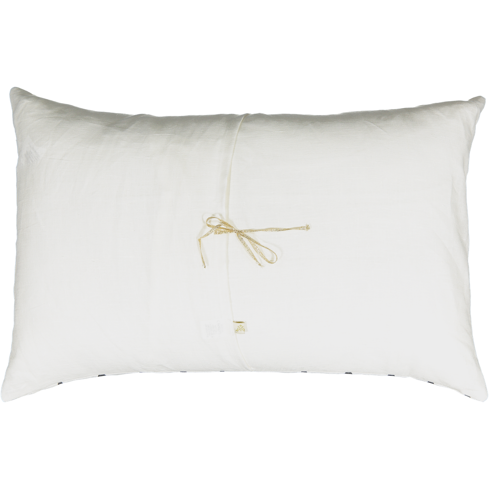 A-CUSHiON - JE T'AiME CARTE - SPADE iN MiLKY WHiTE (Cover Only)