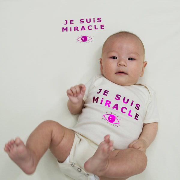 Je Suis Miracle Organic Onesie in Natural