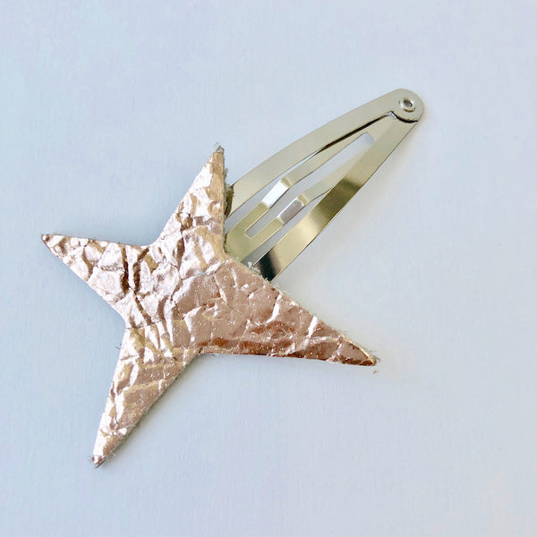 Team Amulet Hair Pin - Distress