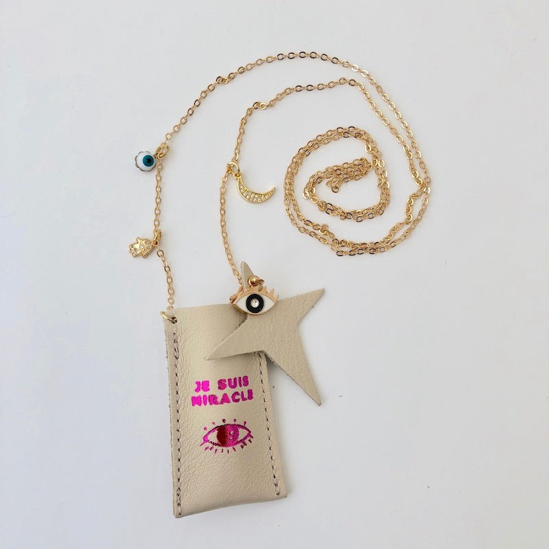 Amulet Crystal Nacklace - Pearl