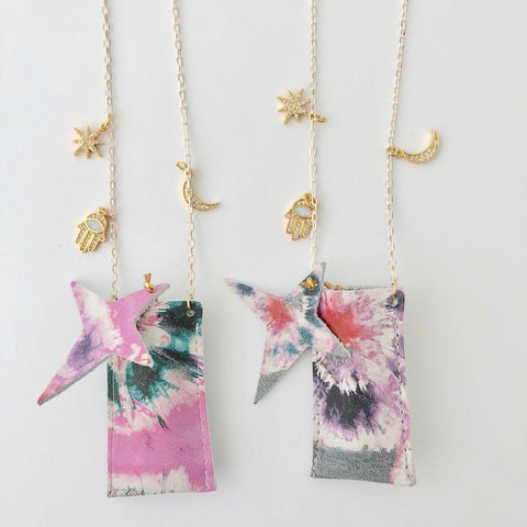 Amulet Crystal Necklace - Tie Dye Flower