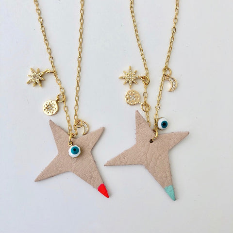 Team Amulet Necklace - Natural