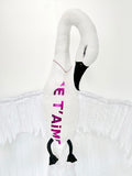 Tamar Mogendorff - Je t'aime Wall mounted Swan in Pink