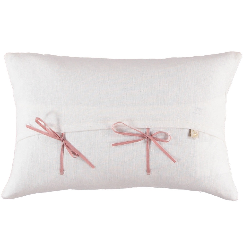 CUSHiON - LETTER - MERCi GRAY ON MiLKY WHiTE
